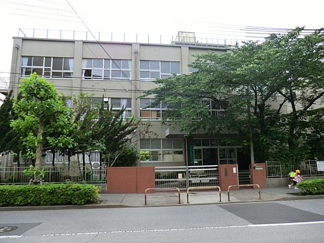 Primary school. 600m to Adachi Ward Senju eighth elementary school