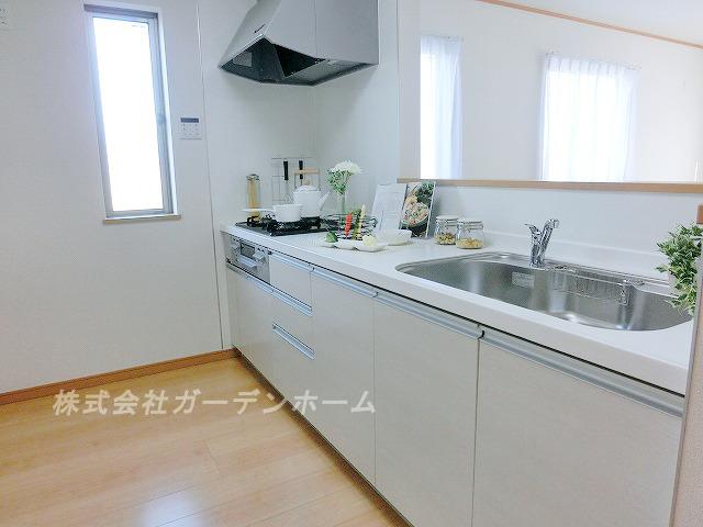 Kitchen.  ■ It became possible preview. Day boast of wide living. Please feel free to contact us ■ 