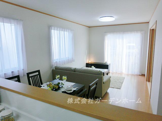 Living. ■ It became possible preview. Day boast of wide living. Please feel free to contact us ■