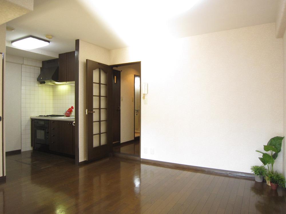 Living. Indoor (12 May 2013) Shooting