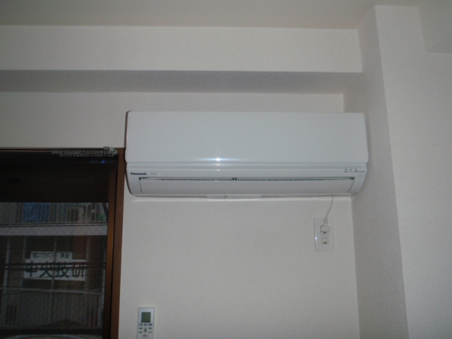 Other Equipment. Air conditioning 1 groups installation completed