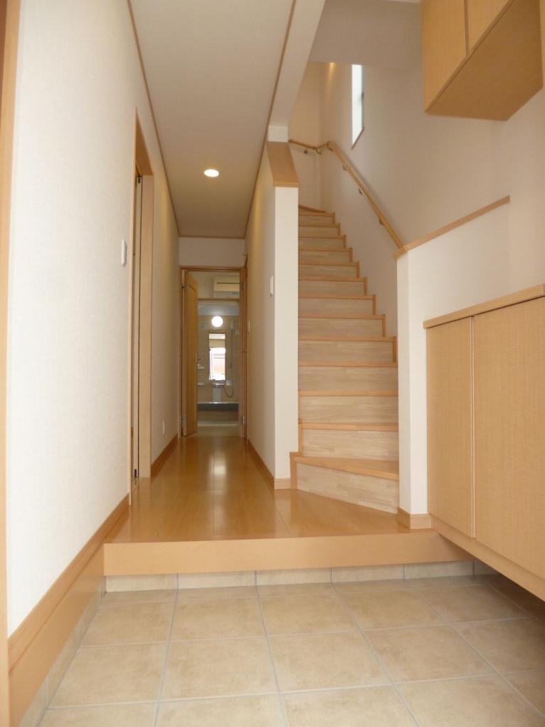 Entrance. Entrance hall