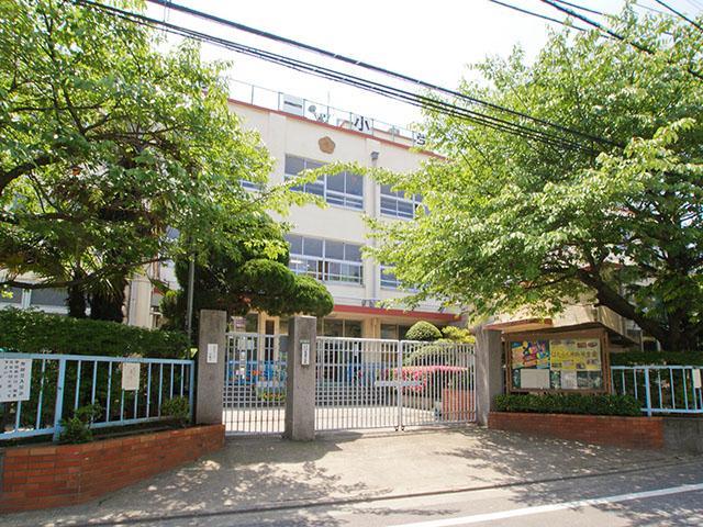 Primary school. Adachi Ward Hiromichi first elementary school