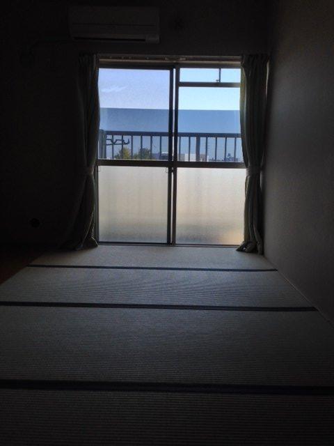 Non-living room. Indoor (11 May 2013) Shooting