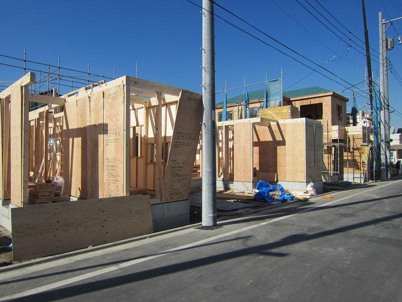 Local appearance photo. Local (11 May 2013) Shooting