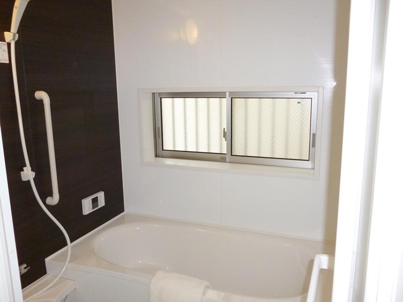 Bathroom. G Building bathroom