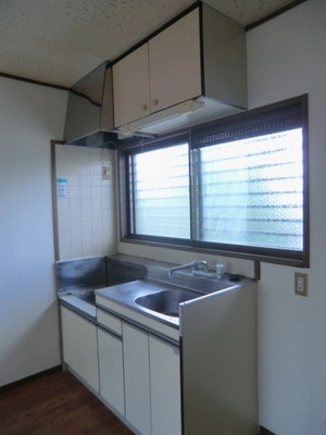 Kitchen. Gasukitchin two-necked installation Allowed