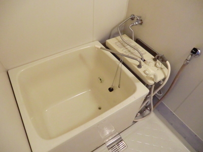 Bath. Bathroom with reheating