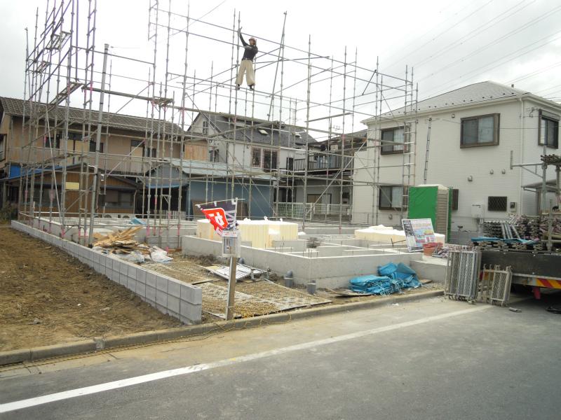 Local appearance photo. Local (12 May 2013) Shooting