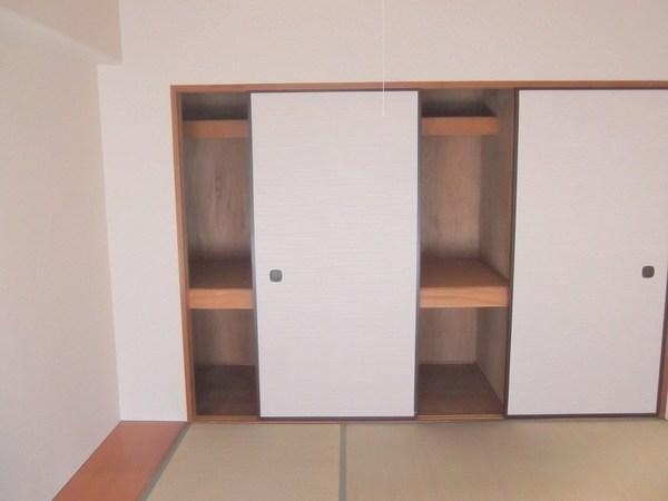 Receipt. Closet of Japanese-style room!