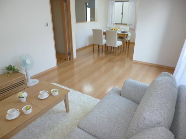 Living. It is the example of construction of another site of the same construction main. Per in the property construction, Construction cases in conjunction with the local guidance also will guide you!