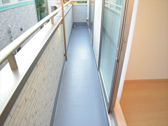 Bathroom. Balcony facing south