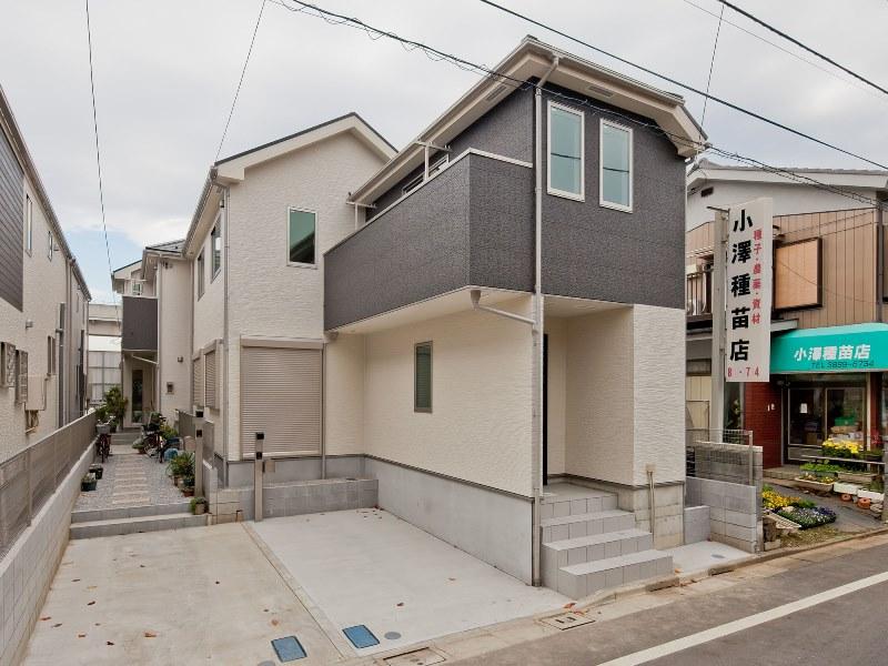 Local appearance photo. Local (11 May 2013) Shooting, 1 Building