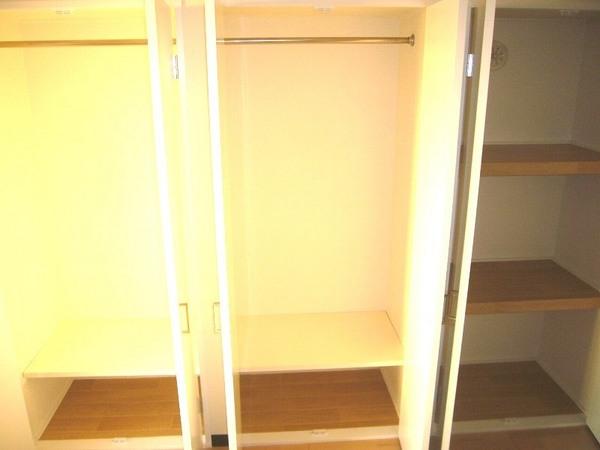 Receipt. Storage of north Western-style!