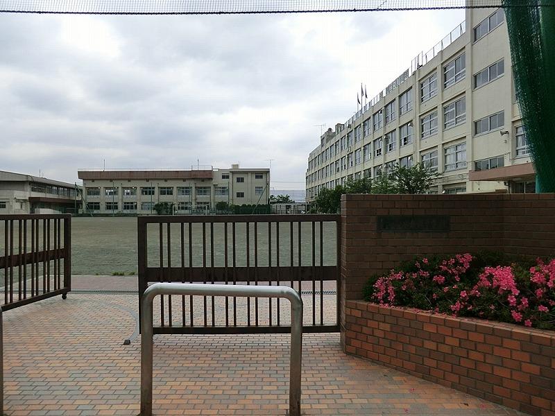 high school ・ College. 1030m to the east, Shimane Junior High School