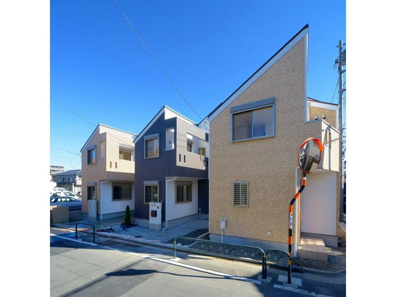 Local appearance photo. Local (12 May 2013) Shooting