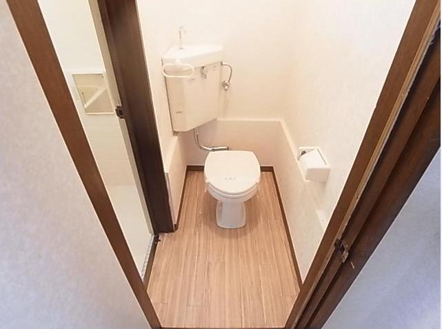 Toilet