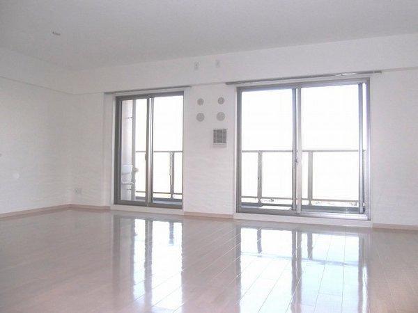 Living. LDK is spacious 20.9 Pledge!