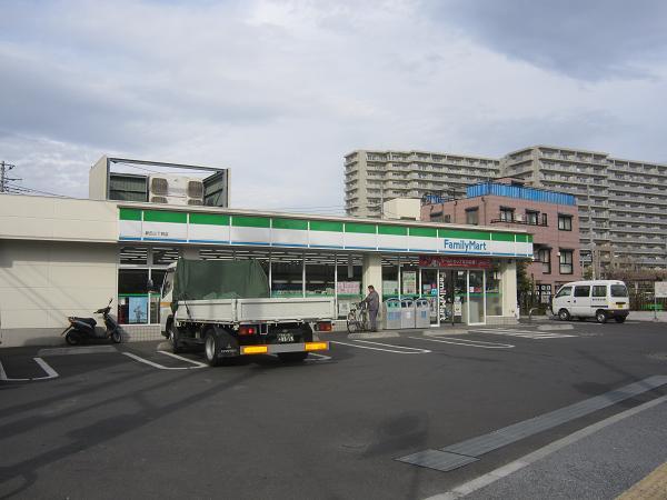 Convenience store. 600m to FamilyMart Nitta 3-chome