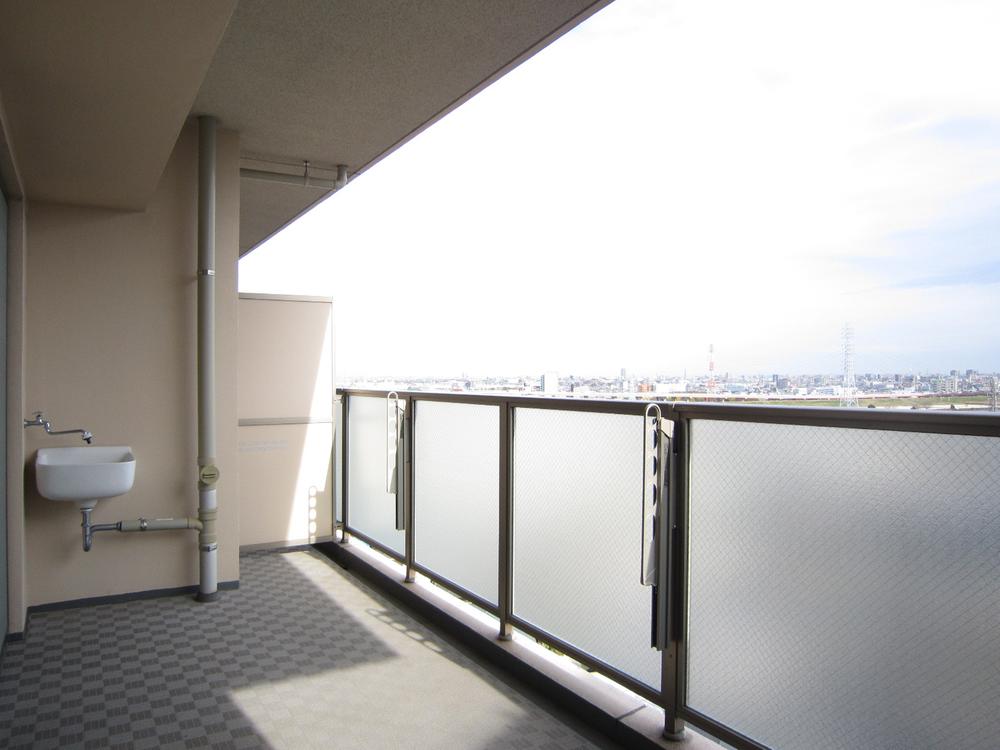 Balcony. Local (11 May 2013) Shooting