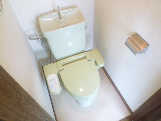 Toilet