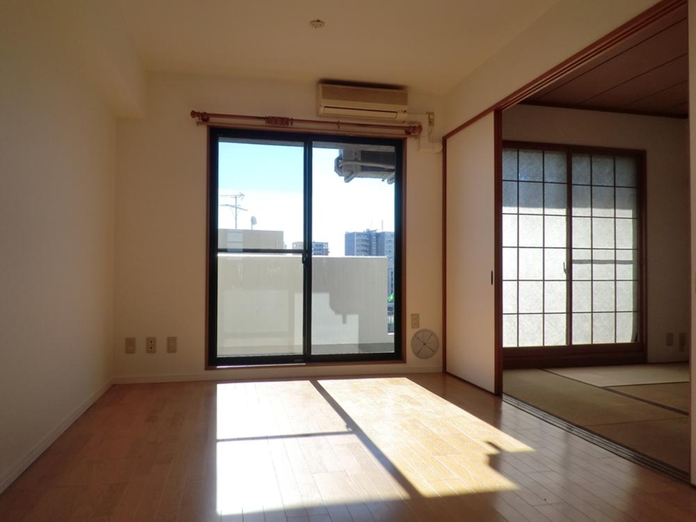 Living. Indoor (12 May 2013) Shooting