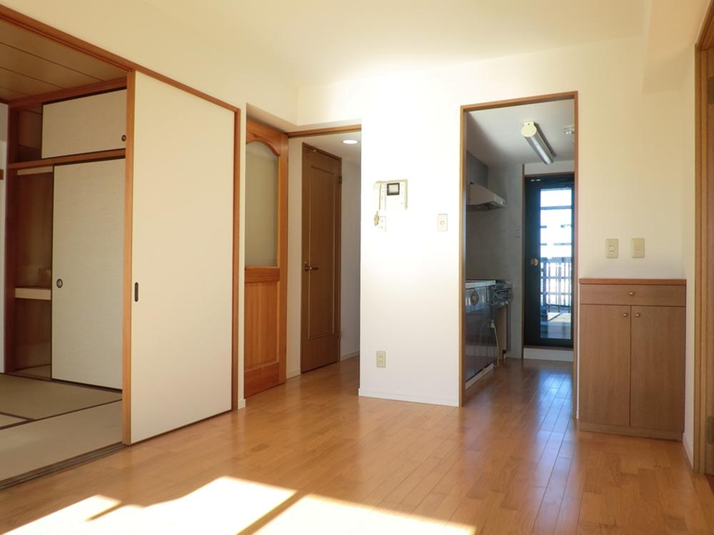 Living. Indoor (12 May 2013) Shooting