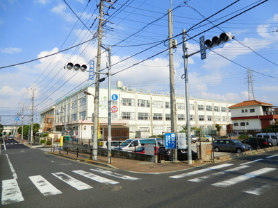 Primary school. Kojiya up to elementary school (elementary school) 270m