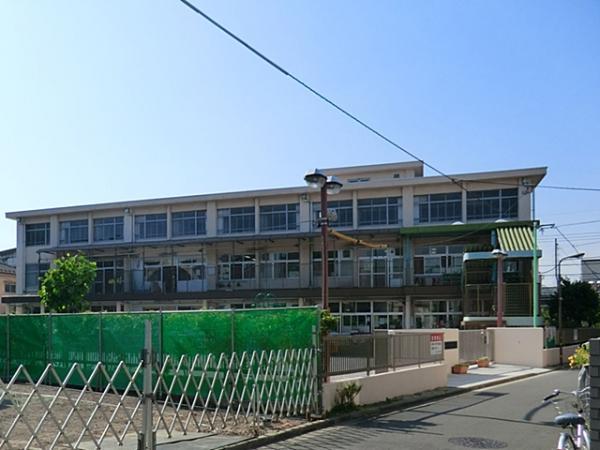 kindergarten ・ Nursery. Diplomatic 460m to nursery school