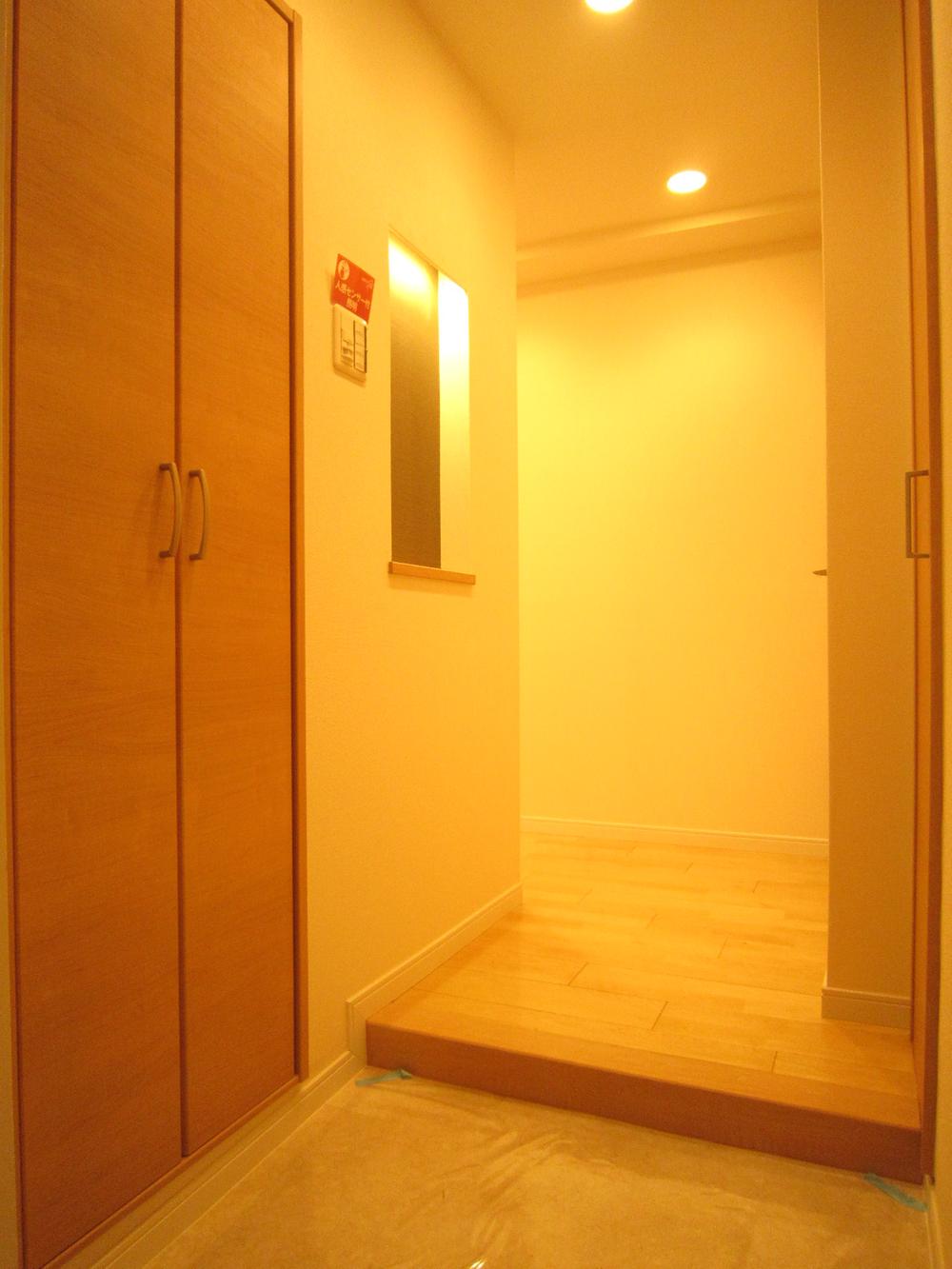 Entrance. Local (10 May 2013) Shooting