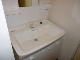 Washroom. Reference photograph  Independent wash basin ☆ It is a popular facility!