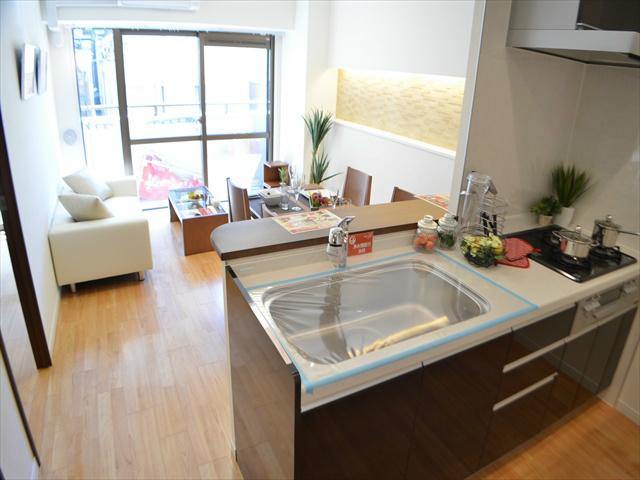 Living. South-facing bright living