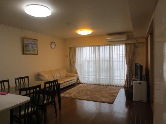 Living. Indoor (10 May 2013) Shooting