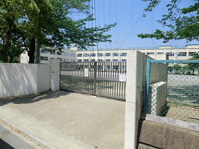 Primary school. 350m to Adachi Ward Oka Elementary School