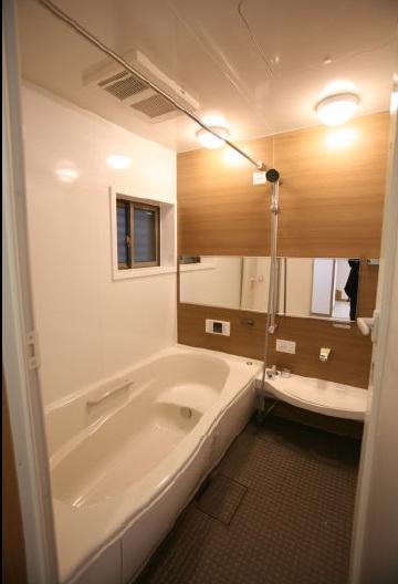 Same specifications photo (bathroom)