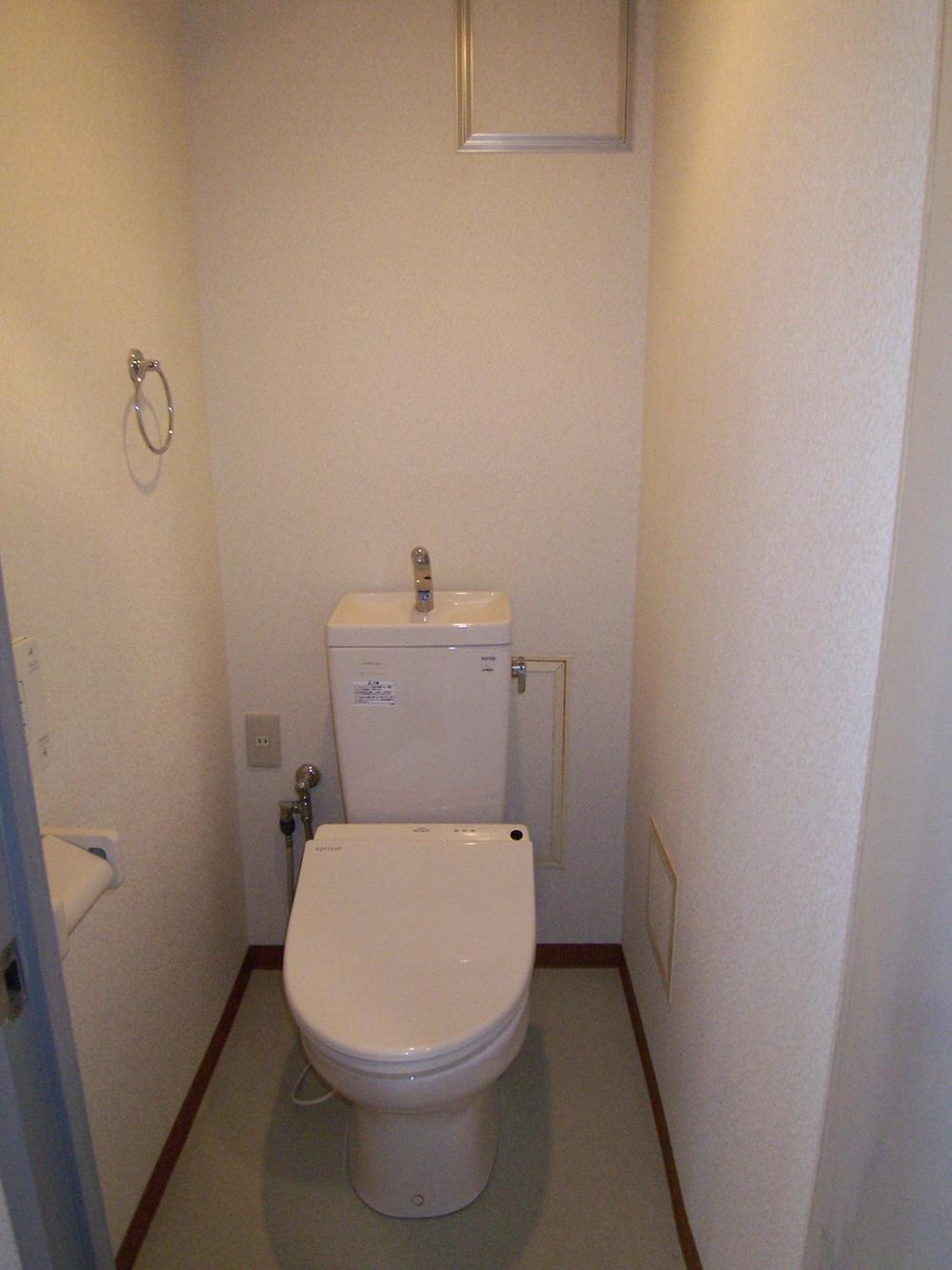 Toilet. Room (August 2013) Shooting
