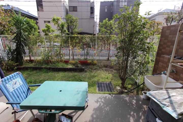 Convenient slop sink with local (November 2013) Shooting. With convenient slop sink