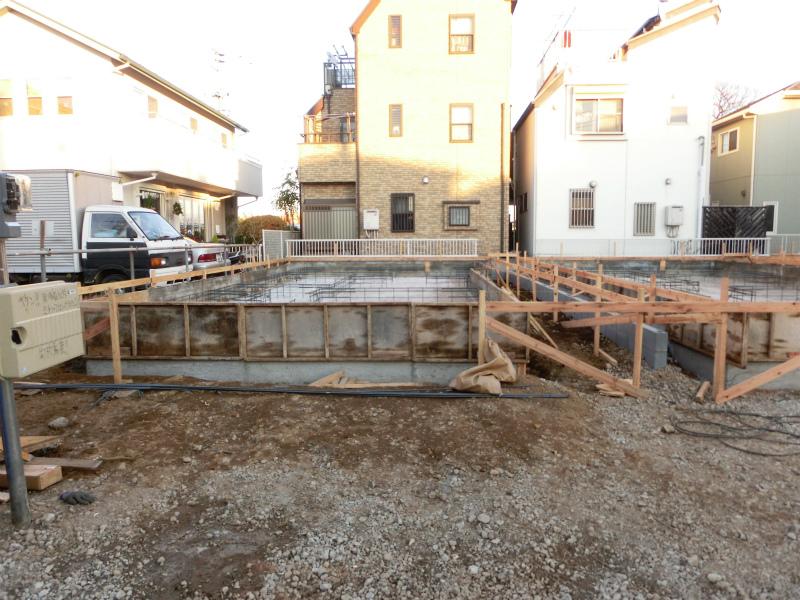 Local appearance photo. Local (12 May 2013) Shooting