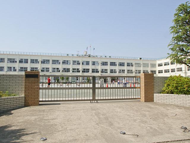 Primary school. Nakagawa North Elementary School