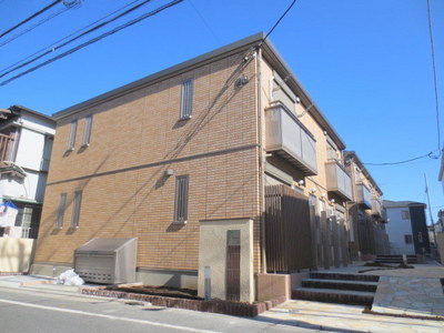 Building appearance. New construction in February will be completed in the Sekisui Heim