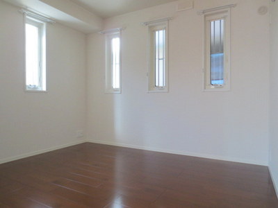 Other room space. Bedroom flooring