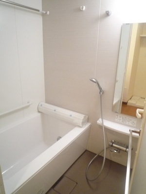 Bath. Semi Otobasu (bathroom ventilation dryer installation)