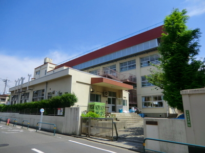 Junior high school. 650m to Senju Aoba junior high school (junior high school)