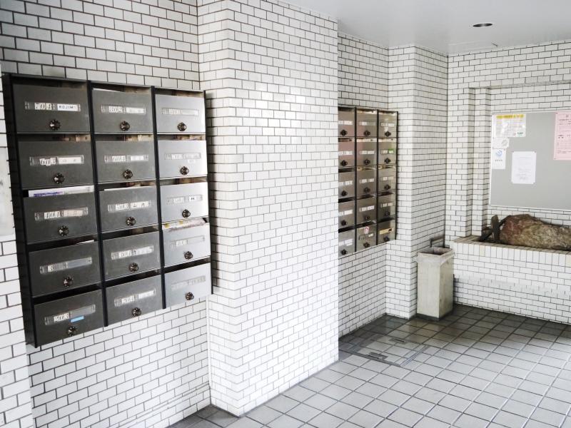 Other common areas. Mailbox