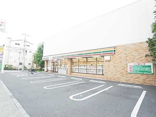 Convenience store. Seven-Eleven Higashiayase 3-chome up (convenience store) 90m