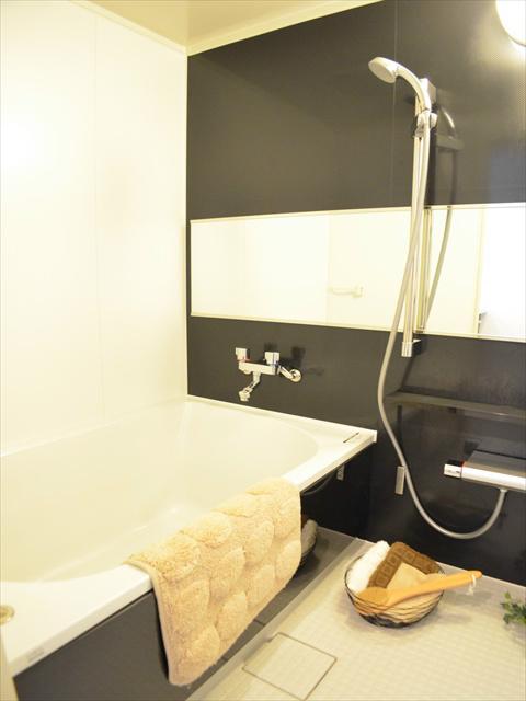 Bathroom. Bathroom with large mirror