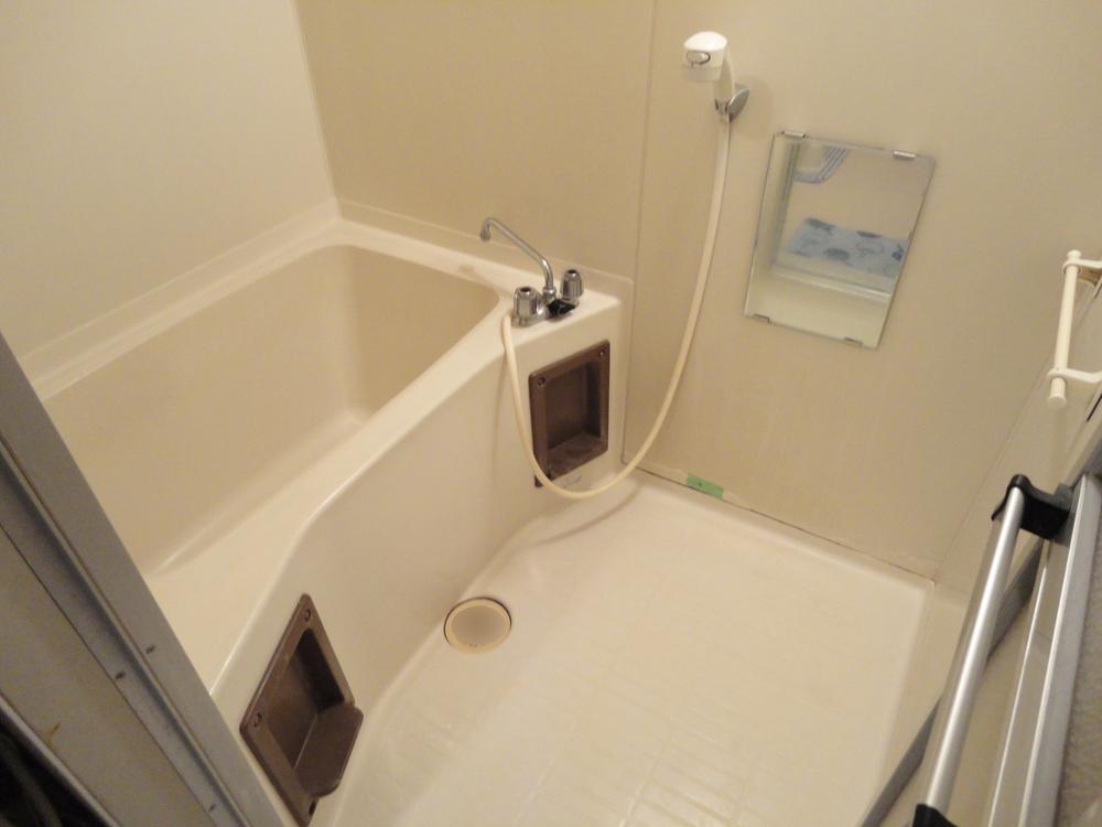 Bathroom. Indoor (June 2013) Shooting