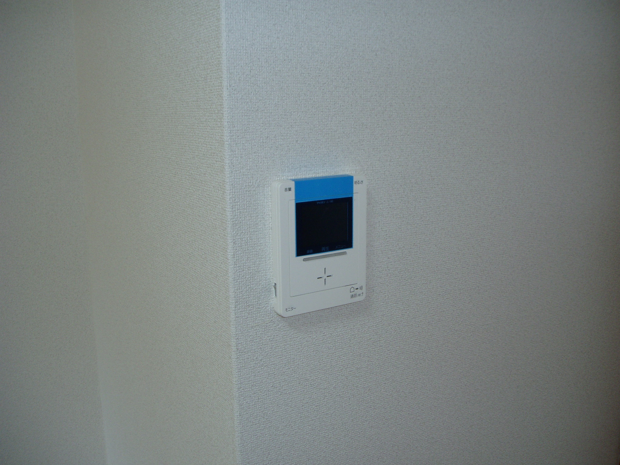 Other. Intercom installation with a new TV monitor