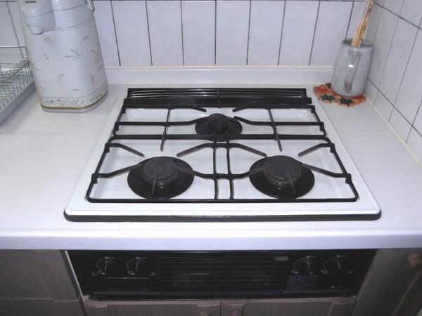 Kitchen. Good 3-neck gas stove of usability!