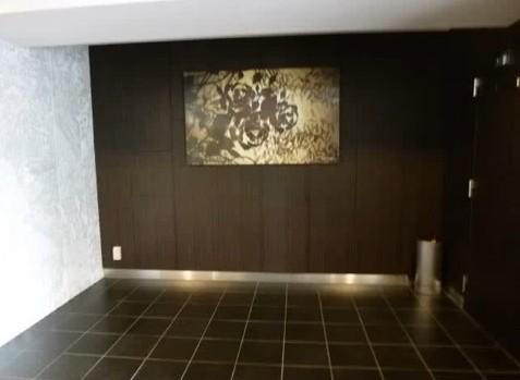 Entrance. Common areas